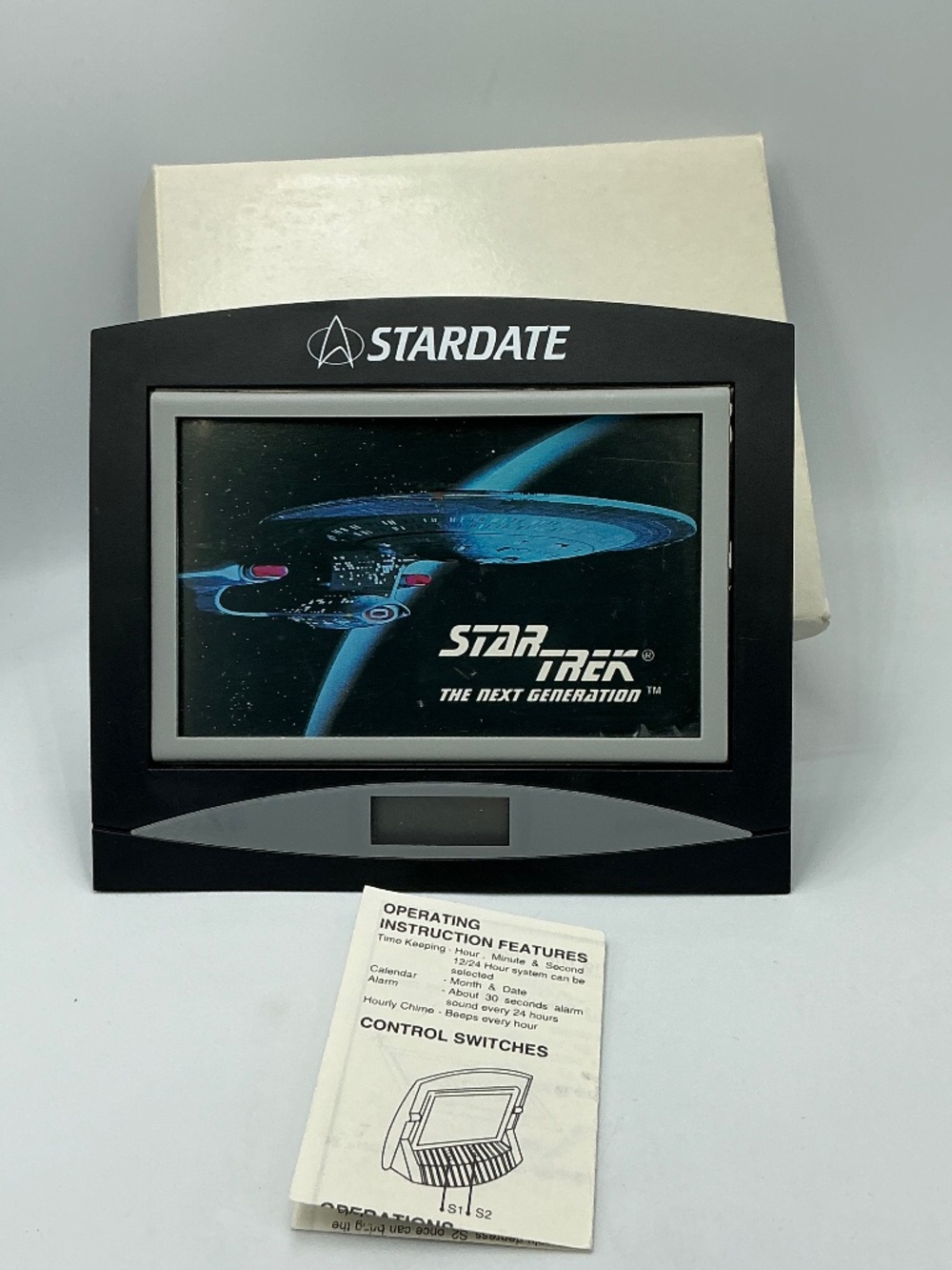 Star Trek: The Next Generation: Desk 1995 Calendar / Clock Applause